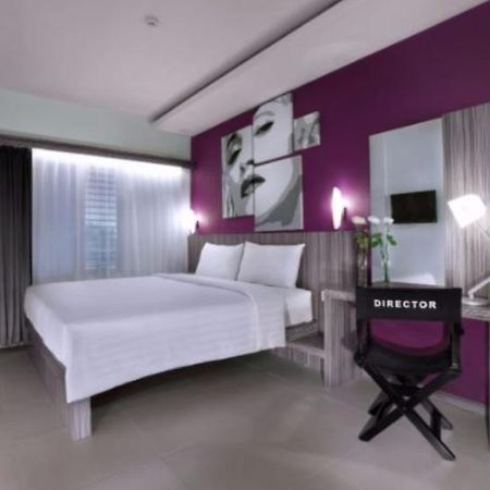 Os Style Hotel Batam Powered By Archipelago Esterno foto