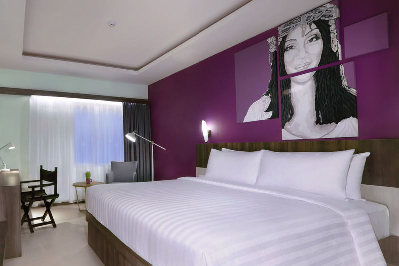 Os Style Hotel Batam Powered By Archipelago Esterno foto