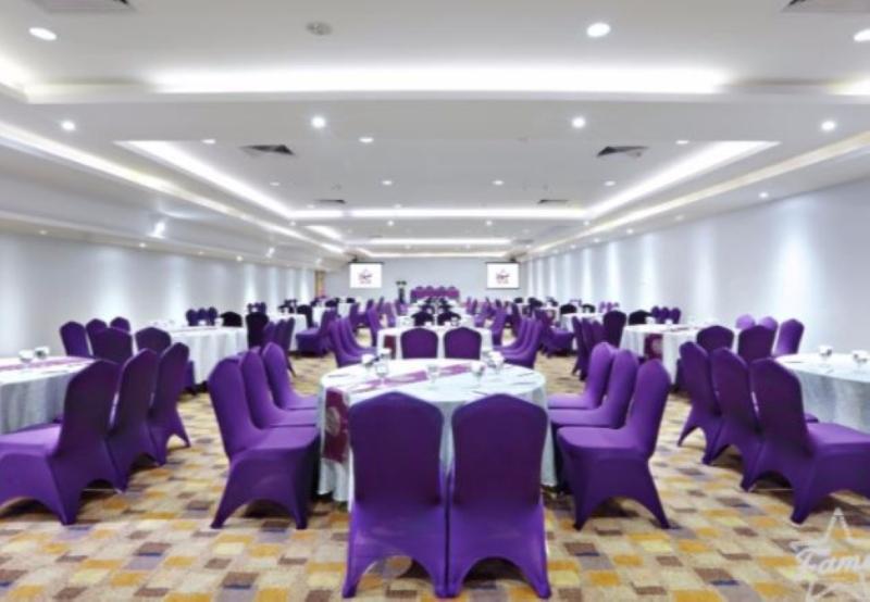 Os Style Hotel Batam Powered By Archipelago Esterno foto